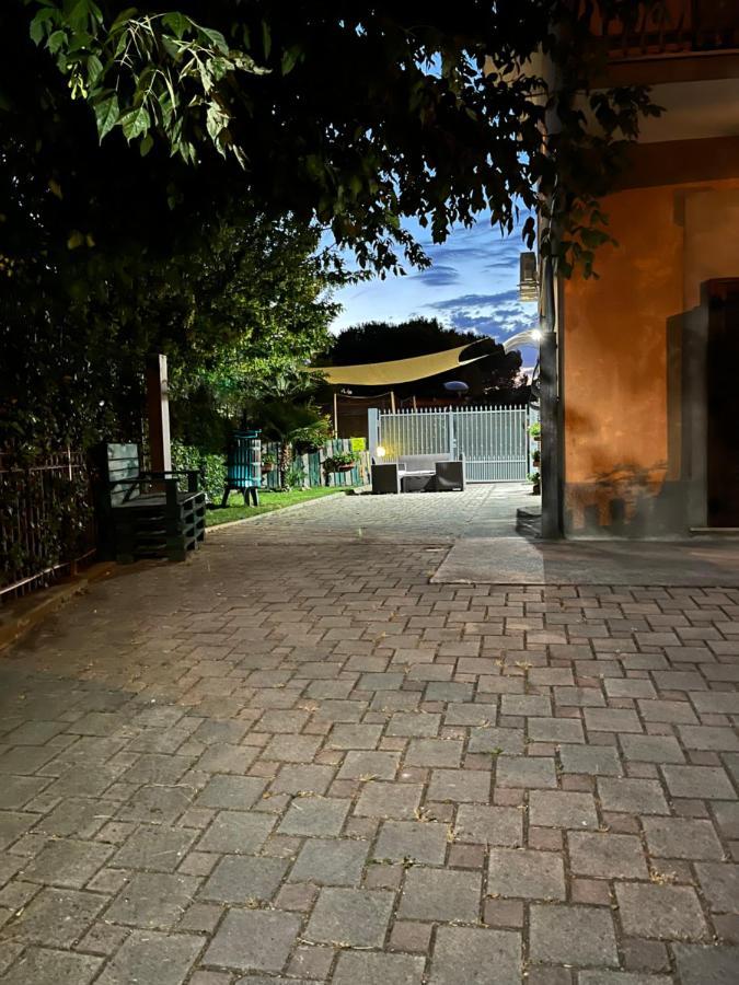 Monolocali B&B Santa Maria Apparente Чивитанова Марке Екстериор снимка