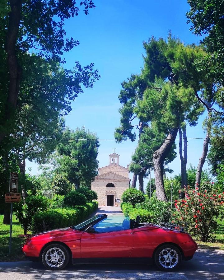 Monolocali B&B Santa Maria Apparente Чивитанова Марке Екстериор снимка