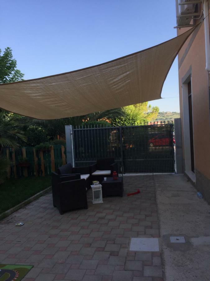 Monolocali B&B Santa Maria Apparente Чивитанова Марке Екстериор снимка